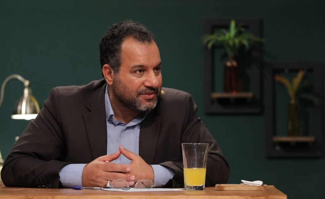 در دو سال اخیر ضربه بزرگی در زمینه عفاف و حجاب خوردیم اما اگر این ضربهها مقدمهای بود که این لایحه تصویب شود، بازی را بردیم در دو سال اخیر ضربه بزرگی در زمینه عفاف و حجاب خوردیم اما اگر این ضربهها مقدمهای بود که این لایحه تصویب شود، بازی را بردیم