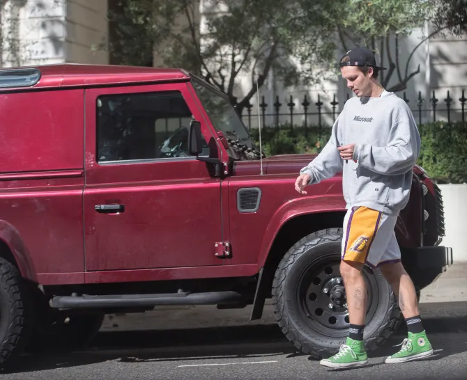 تصاویر خیرهکننده از خودروهای لوکس خانواده بکهام