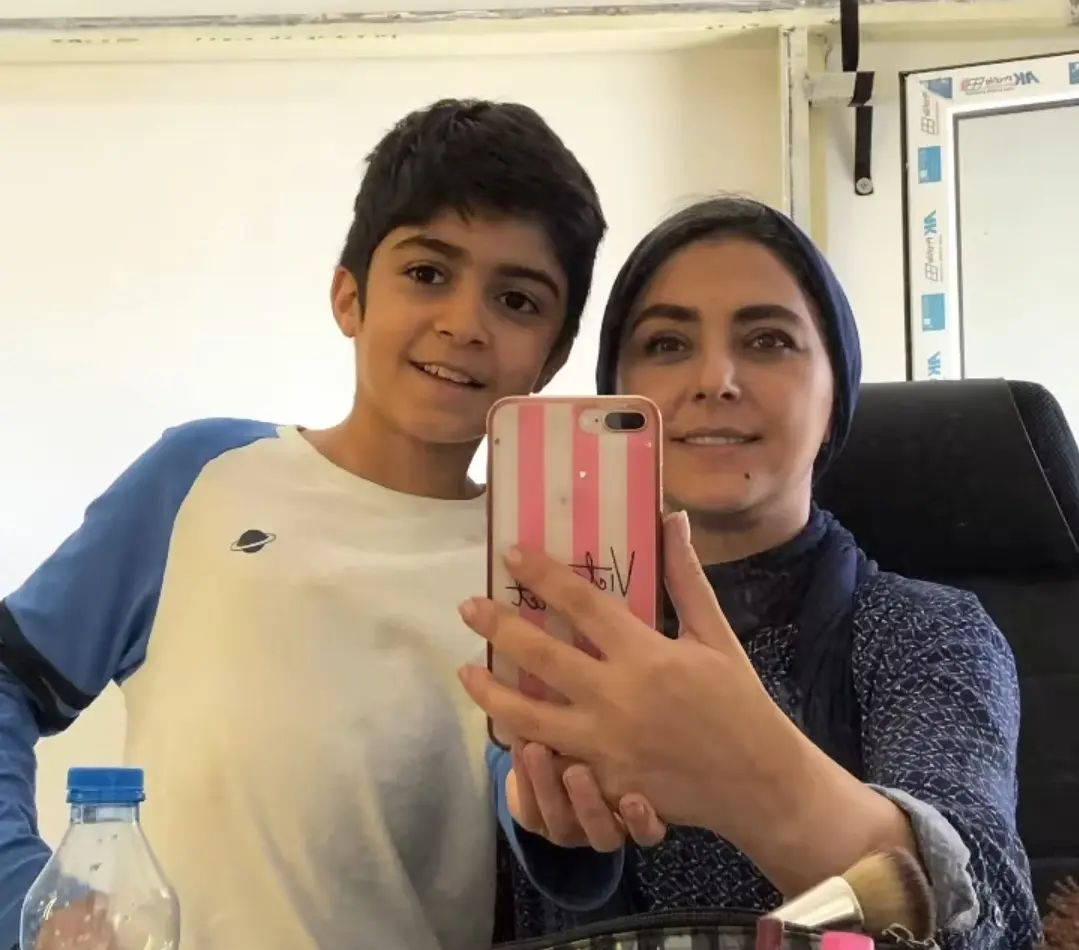 سلفی هدی زینالعابدین با این پسر ویرال شد