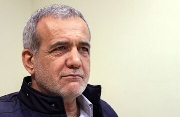 واکنش مسعود پزشکیان به توهین های جنجالی منصور ارضی: من اگر دیوانه باشم، دیوانه مردمم نه دیوانه قدرت!