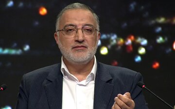 زاکانی استارت حمله به کاندیداها را زد /آقای پورمحمدی راه را اشتباهی رفتند /من به شما میگویم اداره کشور چقدر راحت است/پزشکیان چطور کاندیدا شده؟ زاکانی استارت حمله به کاندیداها را زد /آقای پورمحمدی راه را اشتباهی رفتند /من به شما میگویم اداره کشور چقدر راحت است/پزشکیان چطور کاندیدا شده؟