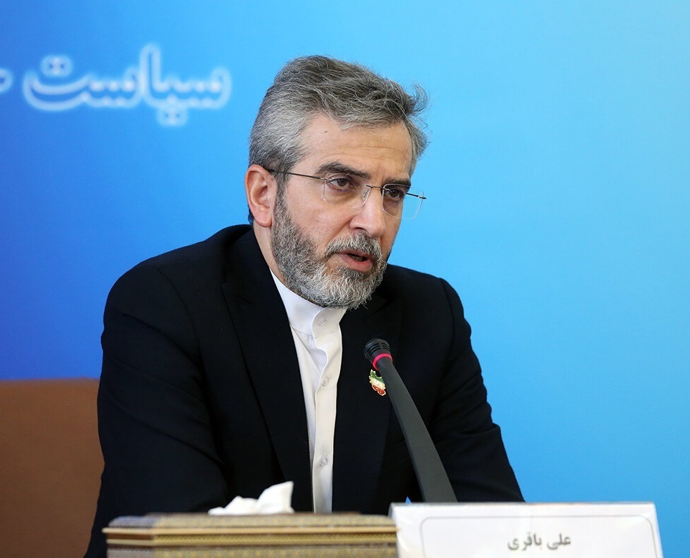 واکنش سرپرست وزارت خارجه به خبر سپردن پرونده هستهای به شمخانی: در بحث هستهای، چیزی به اسم پرونده نداریم / فعالیتهای هستهای زیر نظر شورای عالی امنیت ملی همچنان ادامه دارد واکنش سرپرست وزارت خارجه به خبر سپردن پرونده هستهای به شمخانی: در بحث هستهای، چیزی به اسم پرونده نداریم / فعالیتهای هستهای زیر نظر شورای عالی امنیت ملی همچنان ادامه دارد