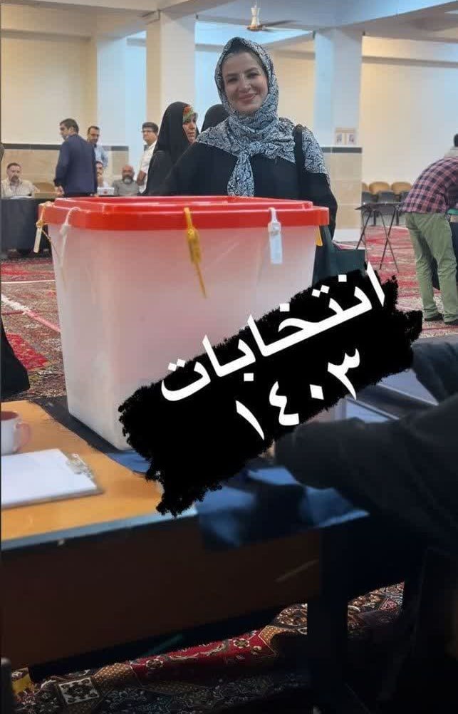 تیپ خاله شادونه پای صندوق رای جلبتوجه کرد