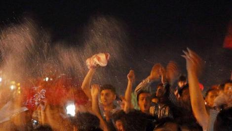 شادی هواداران پزشکیان در شهرهای مختلف شادی هواداران پزشکیان در شهرهای مختلف