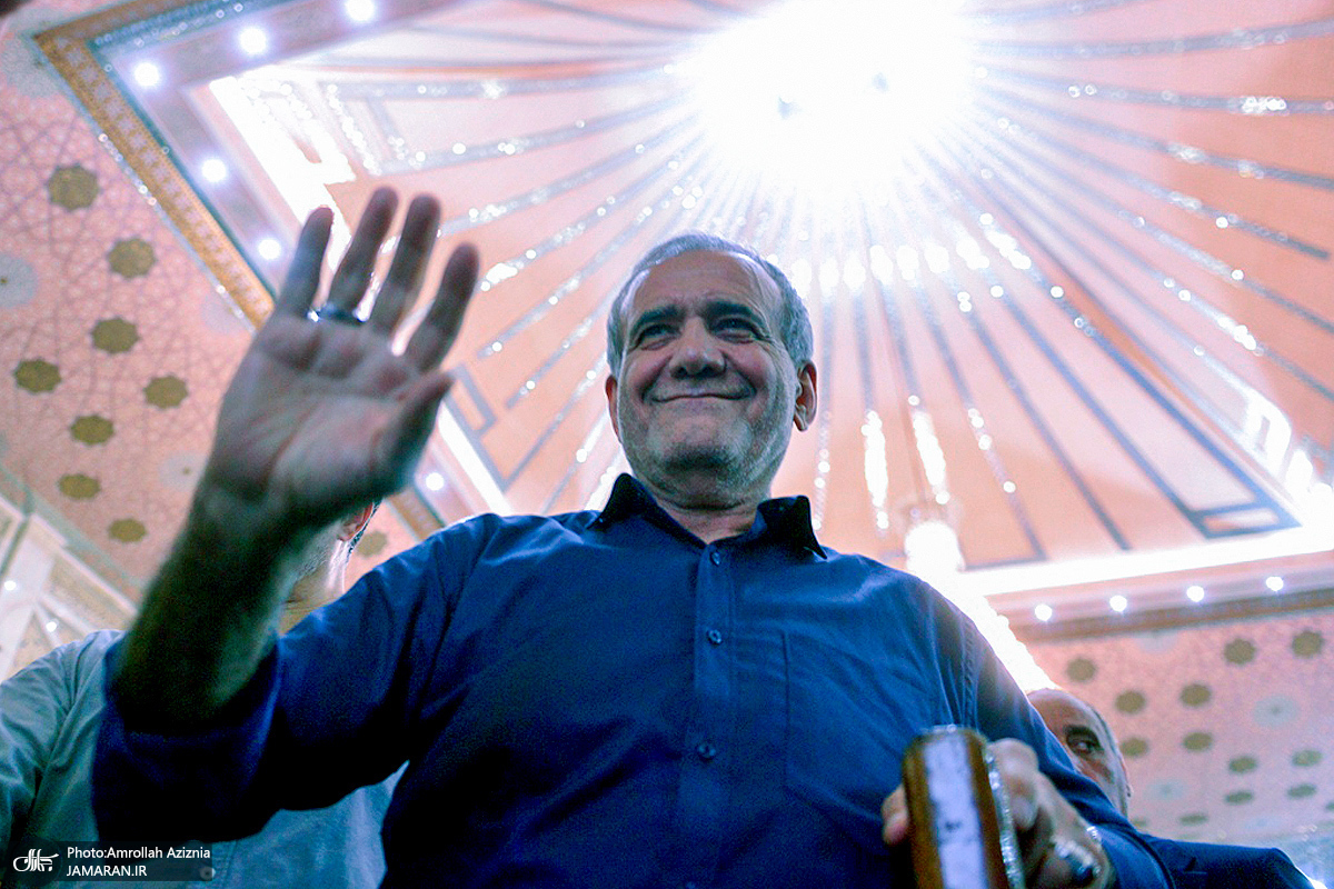 اولین تصاویر از پزشکیان در قامت رئیسجمهور ایران