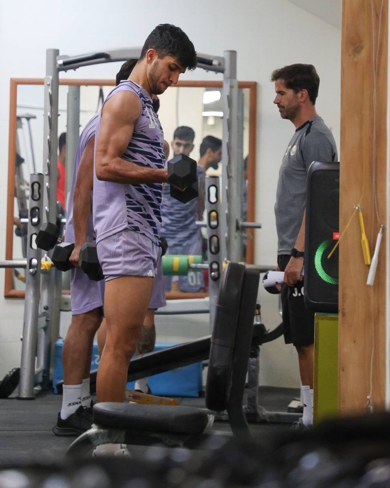 تصاویری از بازیکنان سپاهان زیر فشار خردکننده