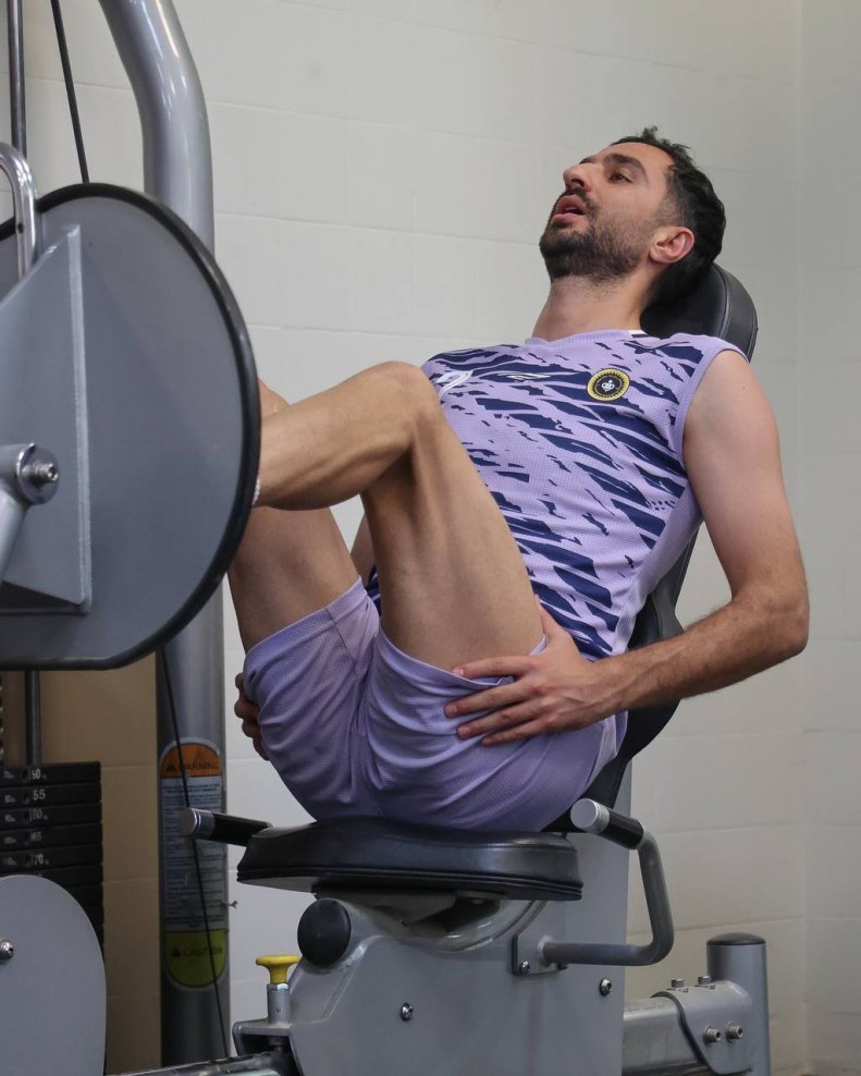 تصاویری از بازیکنان سپاهان زیر فشار خردکننده