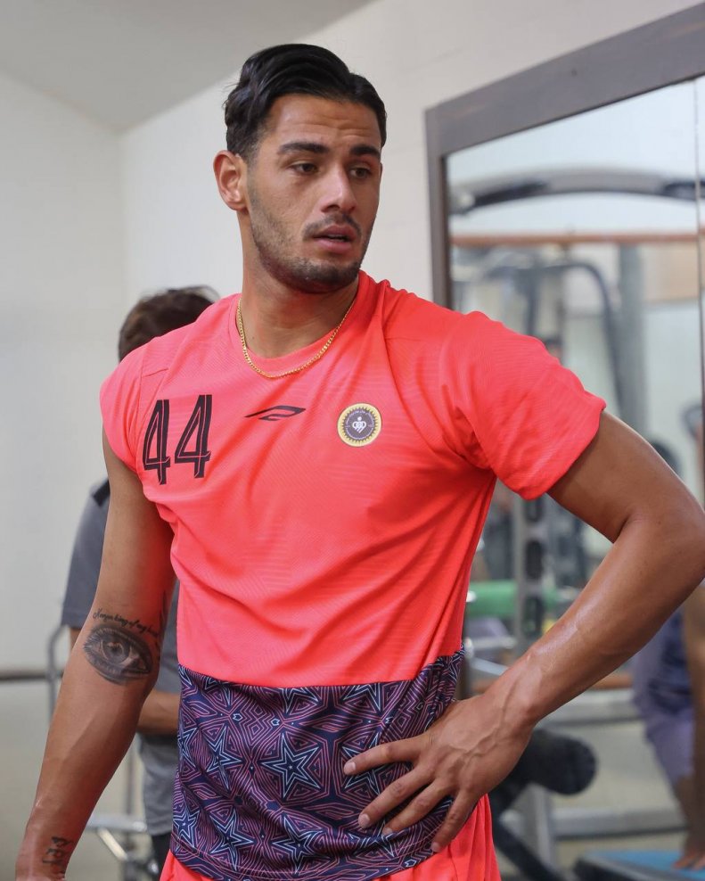 تصاویری از بازیکنان سپاهان زیر فشار خردکننده