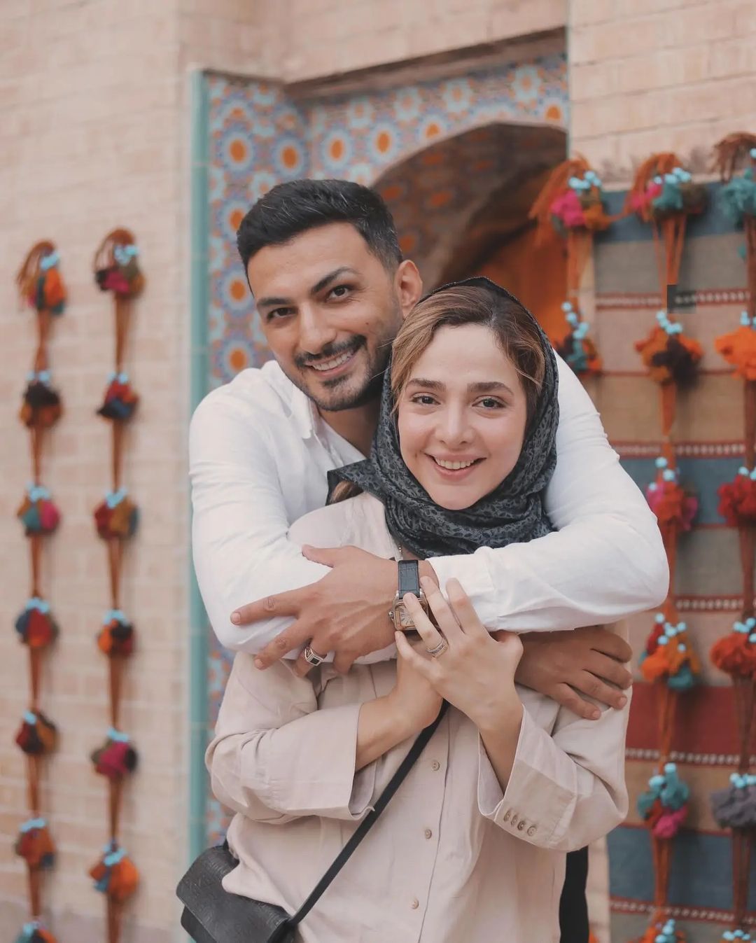 تصویری عاشقانه از المیرا دهقانی و همسرش