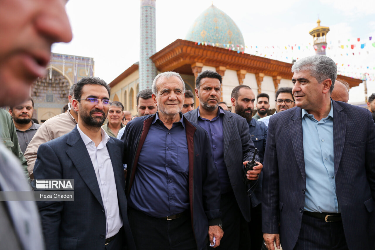 شیرازگردی به سبک پزشکیان و وزیر جوان روحانی