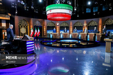 رسوایی کاندیداهای پوششی - روکشی جلوی چشم مردم /پزشکیان وارد بازی نشد، قالیباف در دام افتاد /جدال سنگین پورمحمدی با جلیلی و شاگردش زاکانی رسوایی کاندیداهای پوششی - روکشی جلوی چشم مردم /پزشکیان وارد بازی نشد، قالیباف در دام افتاد /جدال سنگین پورمحمدی با جلیلی و شاگردش زاکانی