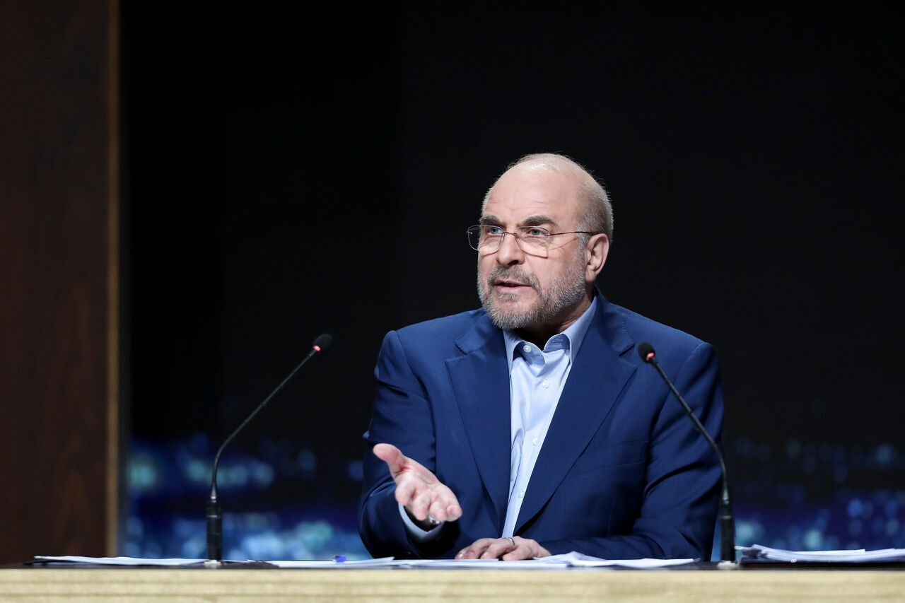 تشکر قالیباف از پوششیها: تا آخر ایستادهایم تا دولتی انقلابی تشکیل شود تشکر قالیباف از پوششیها: تا آخر ایستادهایم تا دولتی انقلابی تشکیل شود