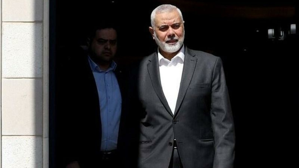 عکس دیده نشده از احمدینژاد و هنیه دست در دست هم