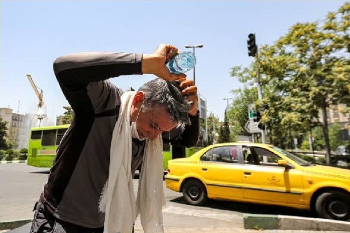 گرمای روزهای شنبه و یکشنبه در ایران میتواند کشنده باشد گرمای روزهای شنبه و یکشنبه در ایران میتواند کشنده باشد