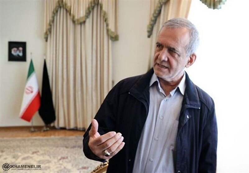 بنر عجیب از پزشکیان در یک مغازه جلبتوجه کرد