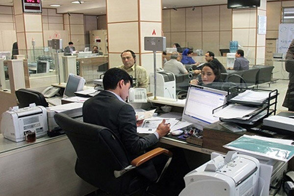 پاداشهای نجومی هیات مدیره بانکها لو رفت