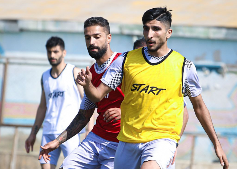 انگیزه آرمین سهرابیان: موفقیت با لباس قرمز! انگیزه آرمین سهرابیان: موفقیت با لباس قرمز!