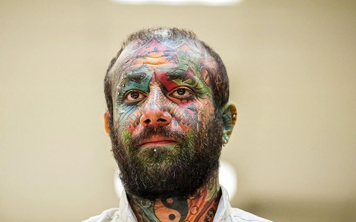 ماجرای درگیری تتلو در زندان چه بود؟ ماجرای درگیری تتلو در زندان چه بود؟