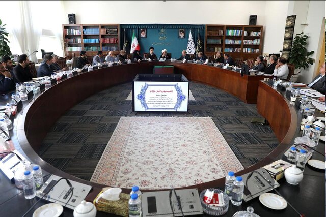 بررسی شکایت تعدادی از بازنشستگان از سازمان تامین اجتماعی در کمیسیون اصل ۹۰ بررسی شکایت تعدادی از بازنشستگان از سازمان تامین اجتماعی در کمیسیون اصل ۹۰