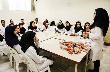 اتباع افغان جایگزین این دانشجویان ایرانی میشوند!