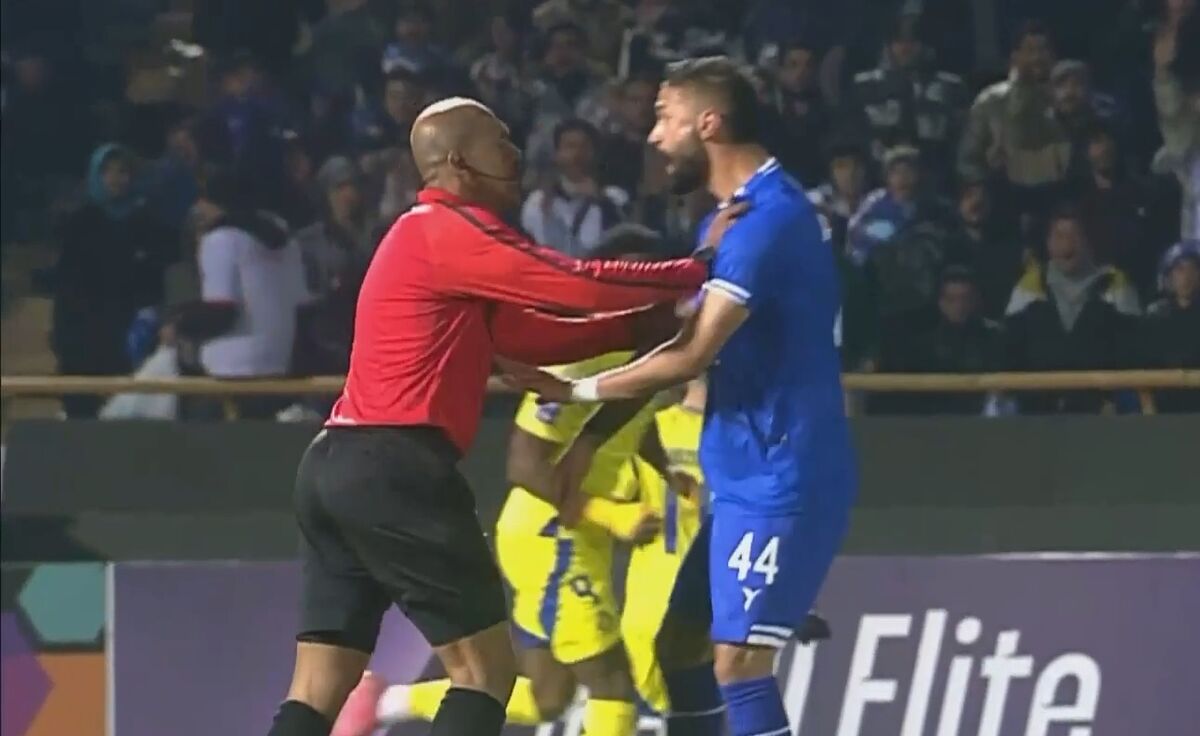 استقلال مجوز گرفت، مشکل سربازی آرمین سهرابیان فعلا حل شد!