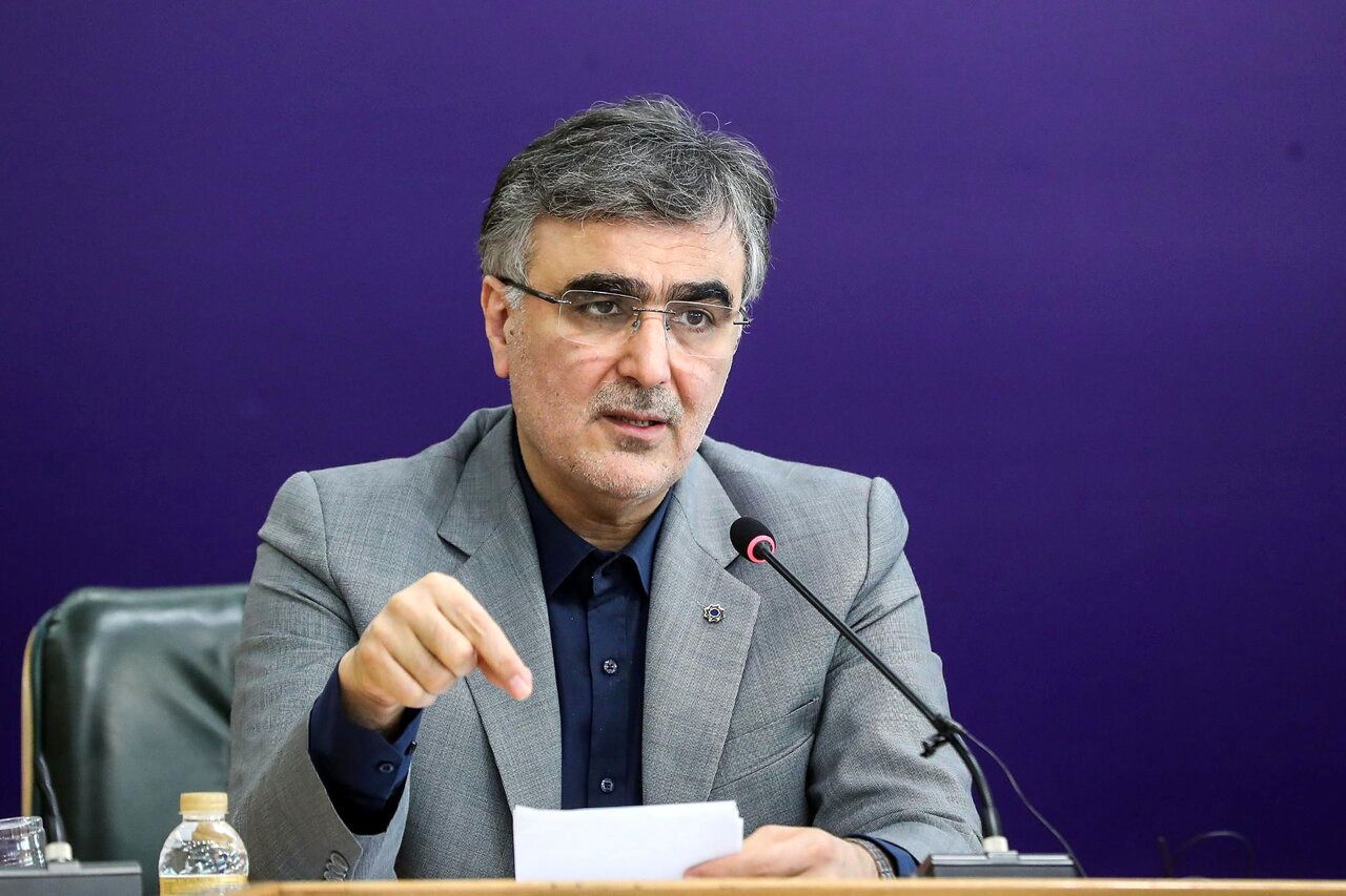 بانک مرکزی به ادعای مشاجره فرزین در مجلس واکنش نشان داد بانک مرکزی