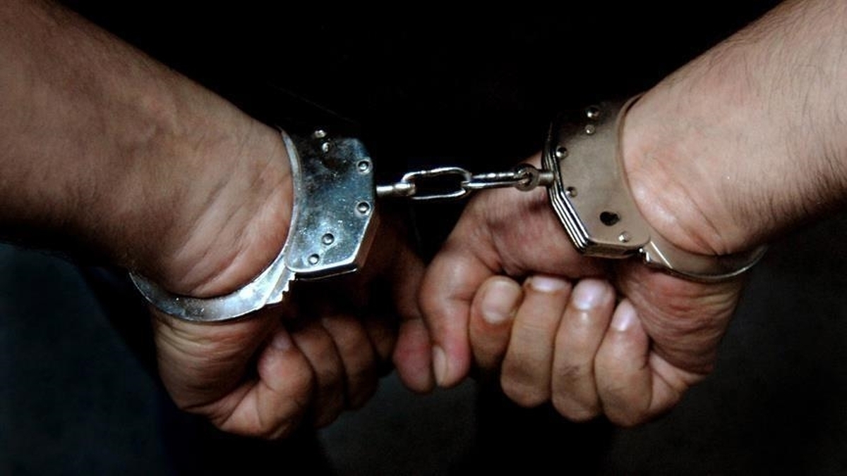 بازداشت عامل درگیری مسلحانه در خرمشهر بازداشت عامل درگیری مسلحانه در خرمشهر