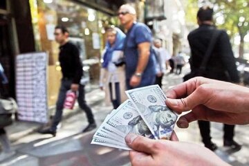 سقوط شدید قیمت دلار در راه است/ واکنش فوری قیمت تتر به خبر مثبت از مذاکرات ایران و آمریکا سقوط شدید قیمت دلار در راه است/ واکنش فوری قیمت تتر به خبر مثبت از مذاکرات ایران و آمریکا