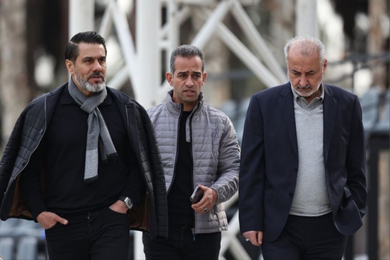 موافقان رفتن درویش 2-3 جلو افتادند موافقان رفتن درویش 2-3 جلو افتادند