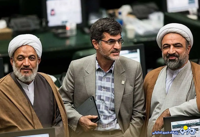 عدهای هنوز نمیدانند نتایج انتخابات مشخص شده و رییس جمهور داریم! عدهای هنوز نمیدانند نتایج انتخابات مشخص شده و رییس جمهور داریم!