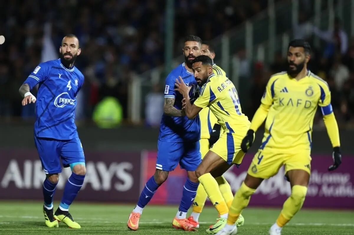 مدافع استقلال در انتظار فعالیت مراکز نظامی! مدافع استقلال در انتظار فعالیت مراکز نظامی!