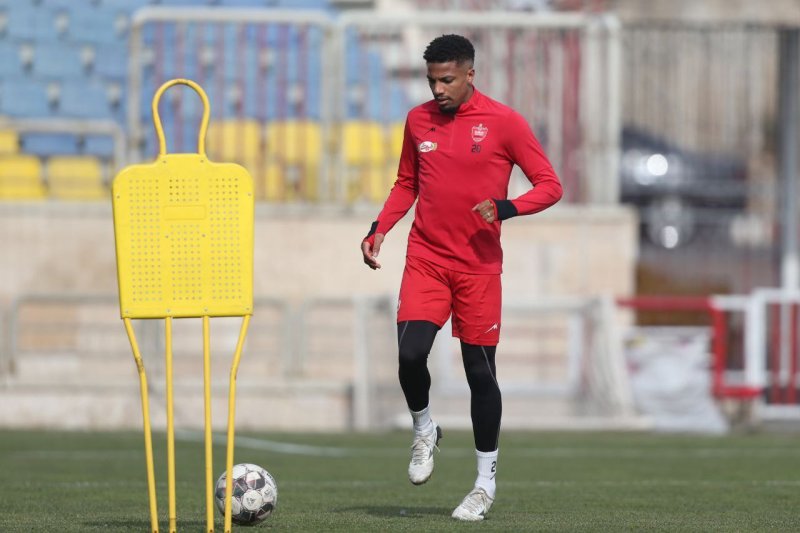 مقصد جدید مدافع پرسپولیس مشخص شد مقصد جدید مدافع پرسپولیس مشخص شد