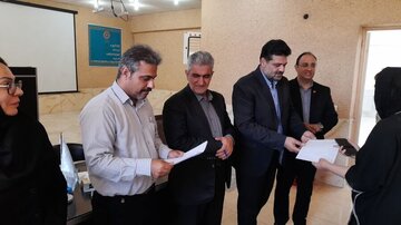 واگذاری ۲۴ قطعه زمین به مددجویان بهزیستی گرمسار در قالب نهضت ملی مسکن واگذاری ۲۴ قطعه زمین به مددجویان بهزیستی گرمسار در قالب نهضت ملی مسکن