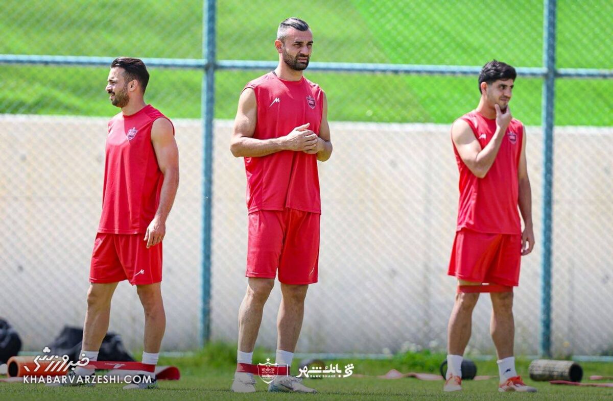 اولتیماتوم هاشمیان به مهاجم پرسپولیس اولتیماتوم هاشمیان به مهاجم پرسپولیس