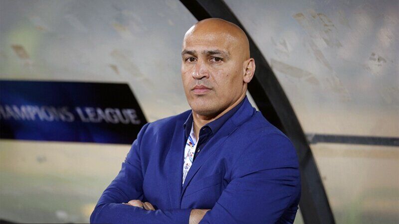 واکنش تند منصوریان به انتقادهای بازیکنان استقلال/ افتخار کن با منیر هم‌بازی شدی!