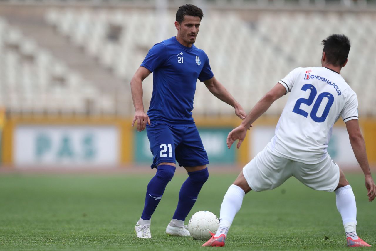 غیبت ووریا غفوری روی نیمکت استقلال؛ هنوز مجوزها صادر نشده است