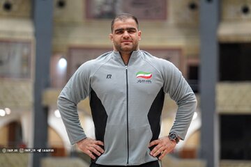 مذاکره استقلال با قهرمان جهان مذاکره استقلال با قهرمان جهان