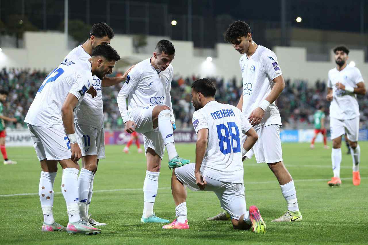 استقلالیها 6 روز به تعطیلات رفتند استقلالیها 6 روز به تعطیلات رفتند