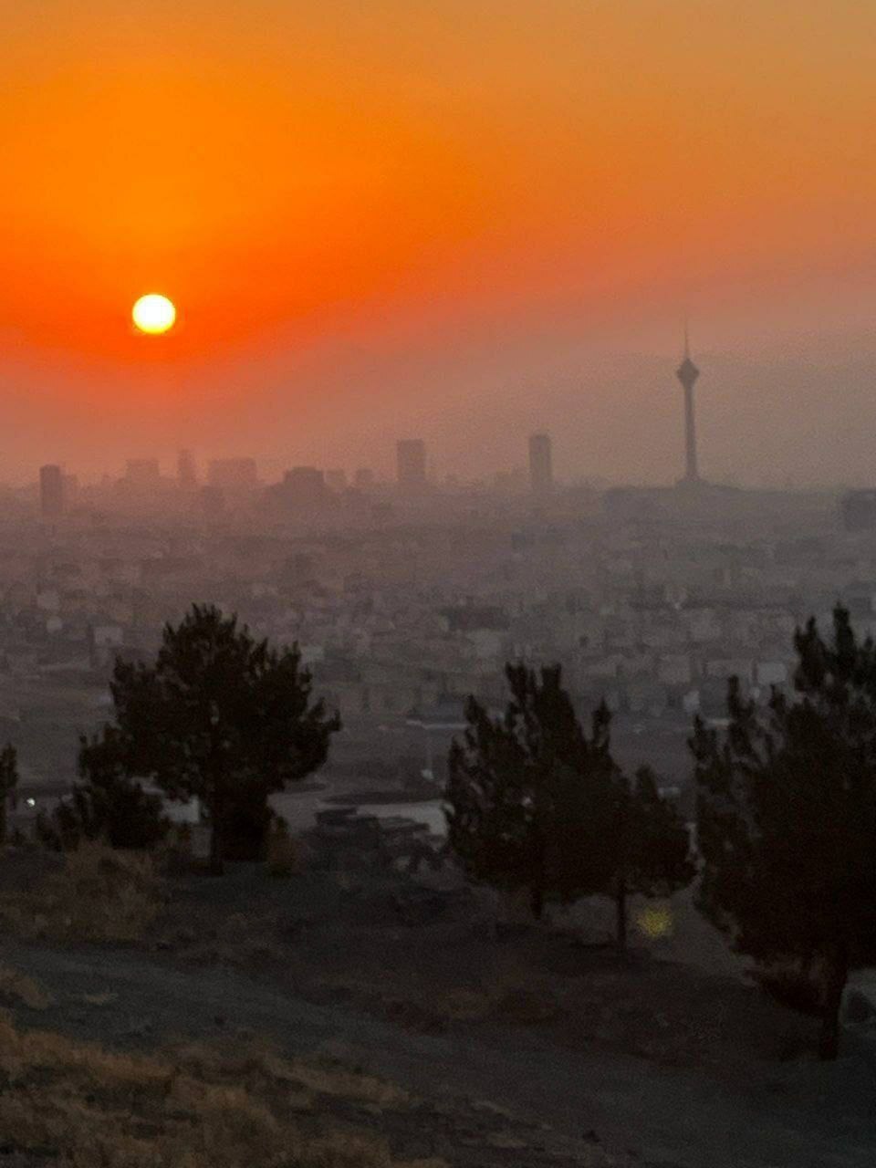 طلوع خورشید امروز صبح بر فراز تهران