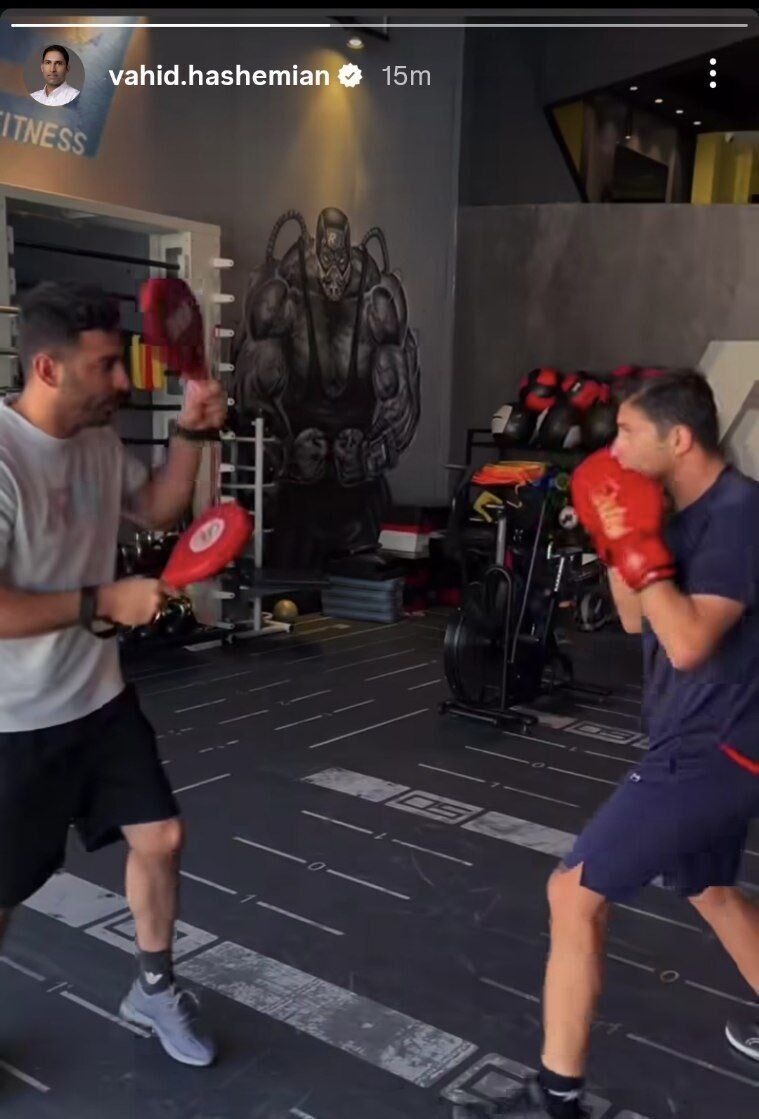 وحید هاشمیان وحید هاشمیان