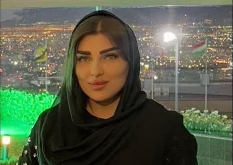 پلیس: «مبینا زارع»، دختر گمشده اسلامشهری به دست نامزد سابق خود در موقعیت نامعلومی به قتل رسیده / پیکر او در باغ پدری قاتل که در رباطکریم کشف شد / فرد مظنون به قتل، پس از دفن جسد مقتول، با نقشه ای از پیش برنامه ریزی شده از کشور خارج شده / دستگیری قاتل از طریق پلیس اینترپل در دستور کار قرار دارد پلیس: «مبینا زارع»، دختر گمشده اسلامشهری به دست نامزد سابق خود در موقعیت نامعلومی به قتل رسیده / پیکر او در باغ پدری قاتل که در رباطکریم کشف شد / فرد مظنون به قتل، پس از دفن جسد مقتول، با نقشه ای از پیش برنامه ریزی شده از کشور خارج شده / دستگیری قاتل از طریق پلیس اینترپل در دستور کار قرار دارد