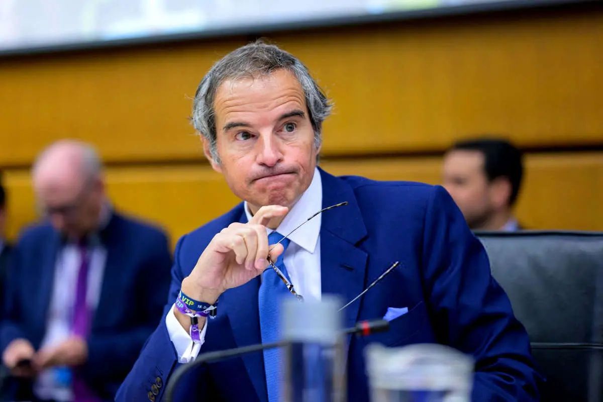 گزارش تازه آژانس: میزان اورانیوم بسیار غنیشده ایران که قادر به راستیآزمایی آن نیستیم، موجب نگرانی جدی است/ آژانس از موقعیت دقیق کارخانه غنیسازی اصفهان، از جمله اینکه شامل مواد هستهای است یا نه و آیا تحت تأثیر حملات نظامی قرار گرفته، اطلاعی ندارد گزارش تازه آژانس: میزان اورانیوم بسیار غنیشده ایران که قادر به راستیآزمایی آن نیستیم، موجب نگرانی جدی است/ آژانس از موقعیت دقیق کارخانه غنیسازی اصفهان، از جمله اینکه شامل مواد هستهای است یا نه و آیا تحت تأثیر حملات نظامی قرار گرفته، اطلاعی ندارد