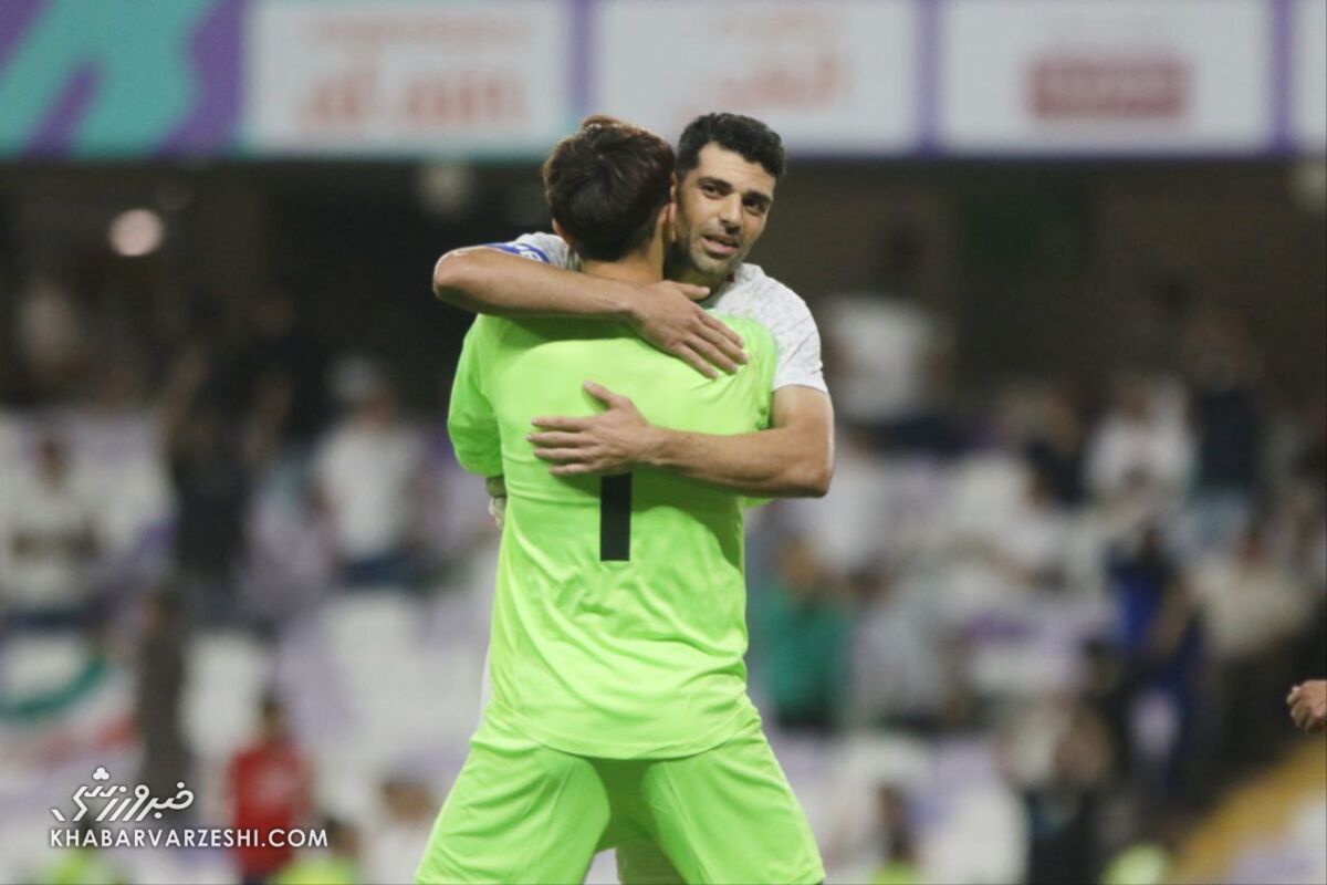 حمایت قاطع طارمی از بیرانوند؛ تصور نمیکنم شرایط و حواشی خارج از زمین بر او تأثیر بگذارد! حمایت قاطع طارمی از بیرانوند؛ تصور نمیکنم شرایط و حواشی خارج از زمین بر او تأثیر بگذارد!