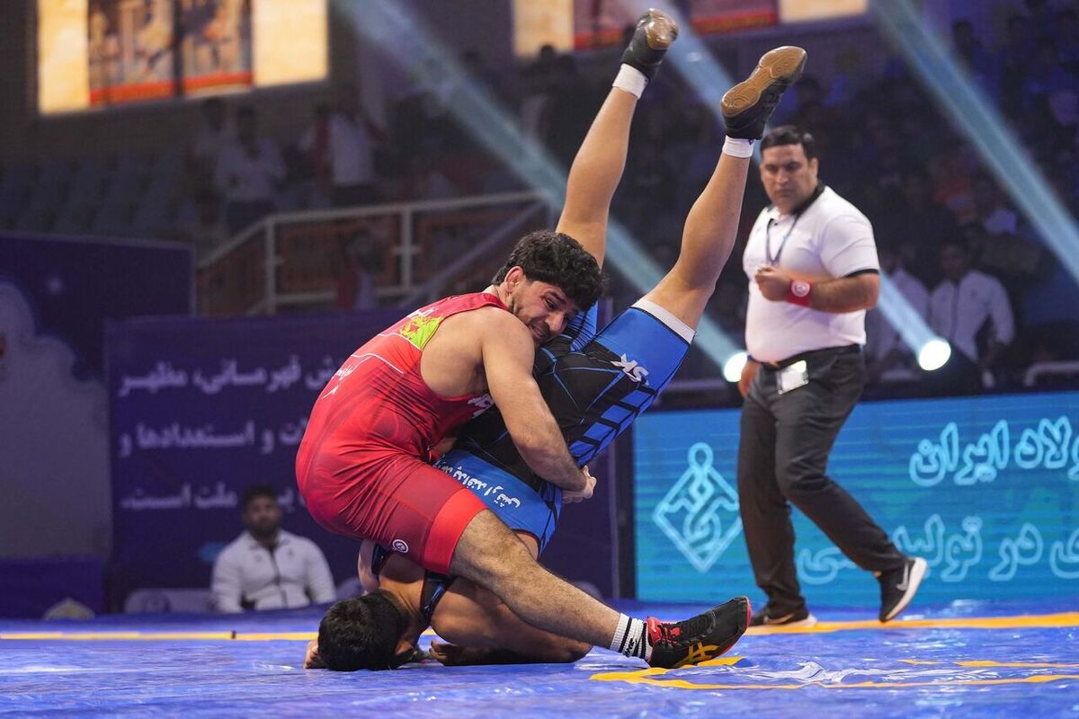 صعود استقلال به مرحله نیمهنهایی کشتی فرنگی صعود استقلال به مرحله نیمهنهایی کشتی فرنگی