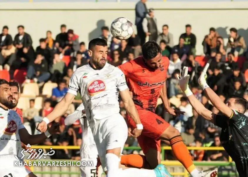 شگفتی در جام حذفی؛ حذف فجر سپاسی با ضربات پنالتی/ مس شهر بابک به یک هشتم نهایی رسید