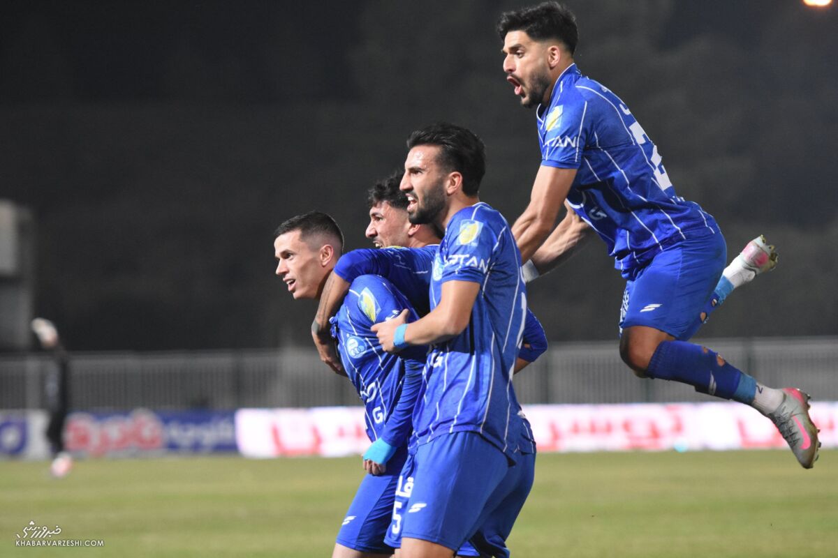 فریم به فریم با حرکات عجیب یاسر آسانی/ گریه جنجالی مهاجم استقلال +عکس