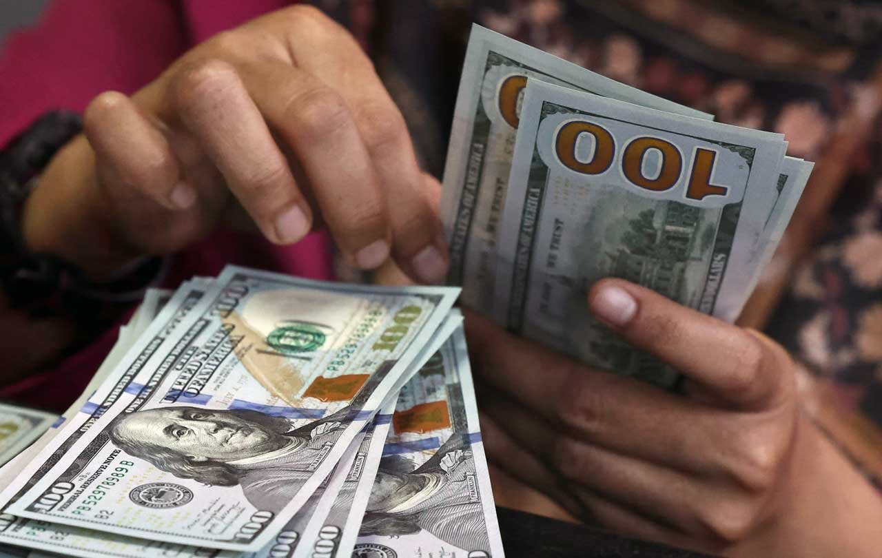 کاهش قیمت دلار بازار آزاد امروز پنجشنبه ۸ آبان ۱۴۰۴ کاهش قیمت دلار بازار آزاد امروز پنجشنبه ۸ آبان ۱۴۰۴