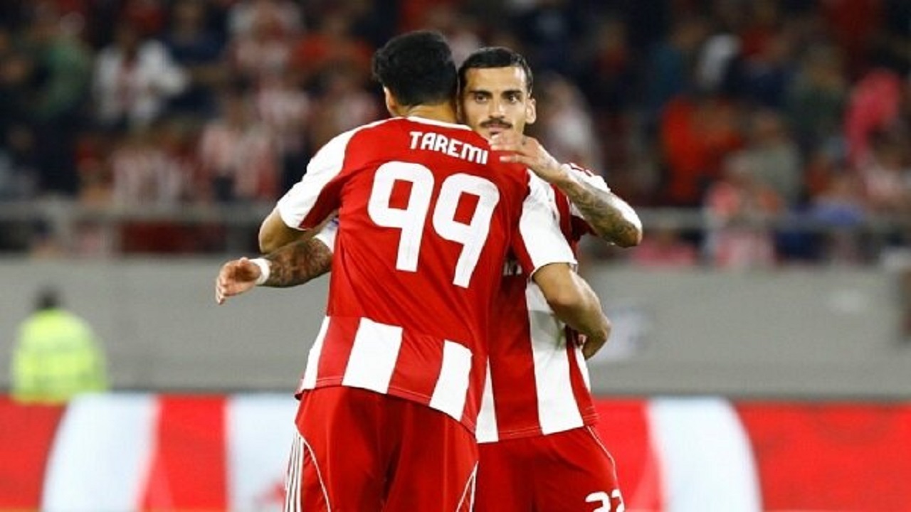 طارمی برای بازی المپیاکوس آماده باش شد طارمی برای بازی المپیاکوس آماده باش شد