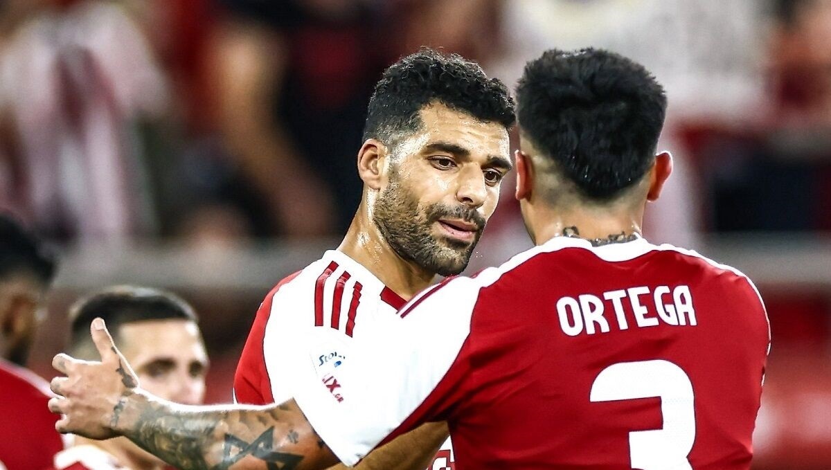 طارمی آترومیتوس را به خاک و خون کشی