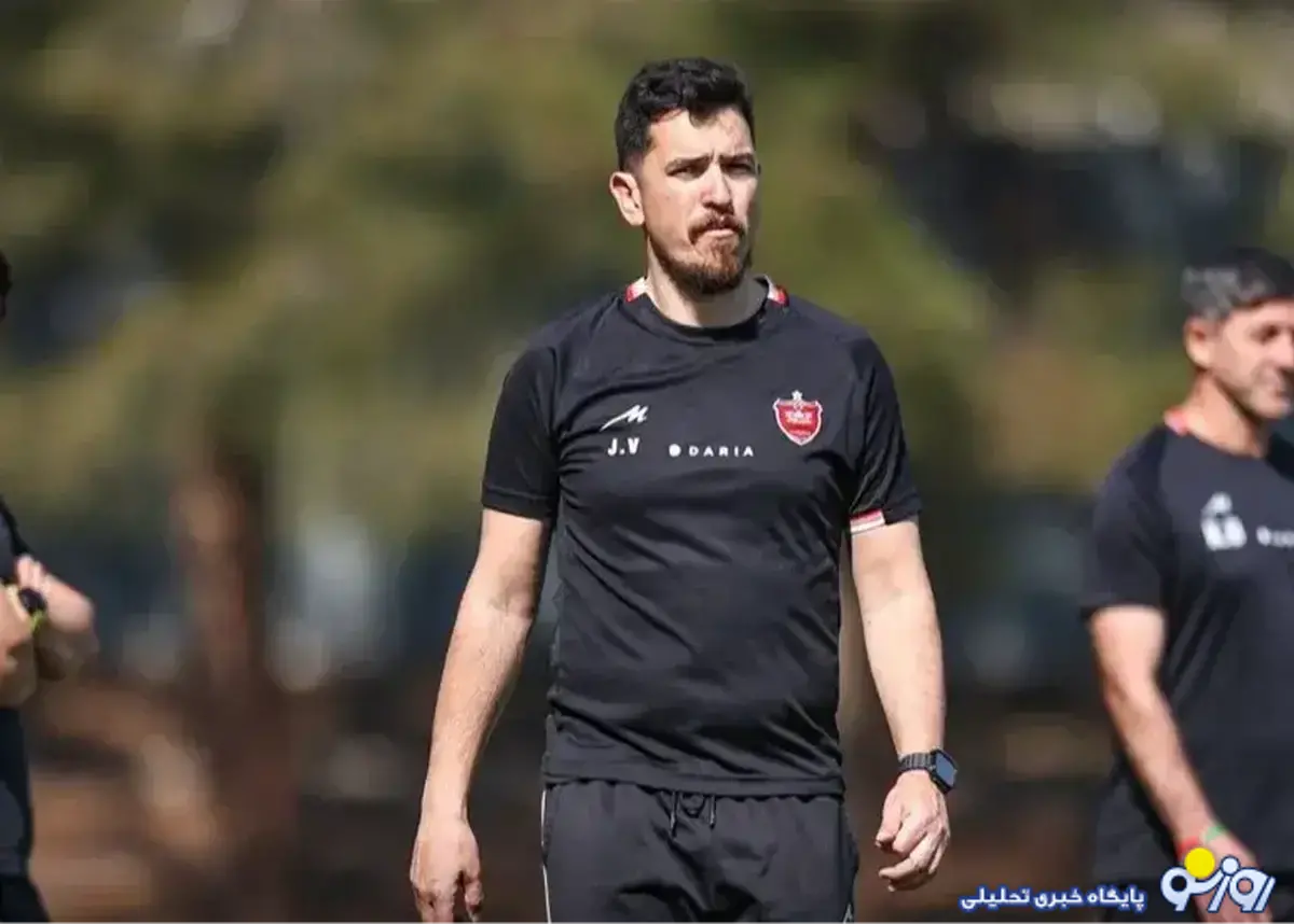 شوک به سرخ ها/ مربی پرسپولیس در عمان گرفتار شد!